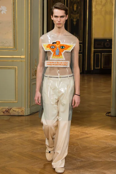 Look 4